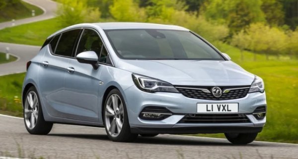 Подобно на своя по-малък събрат Corsa - и Astra е константа на пазара, която е популярна от Лондон до Люлин, възпята от ранните "Ъпсурт". През 2019 г. дизелова Astra постигна цитирания горе разход при тестове в реални условия, което я направи дори по-ефективна, отколкото нейният производител твърдеше преди. Това е изключително необичайно – обикновено е обратното.

Това не доведе до значителни продажби извън очакваното. Подобно на Corsa, днес се предлага Astra с чисто електрически, хибридни и бензинови задвижвания. Е, в Европа все още оцелява последният дизелов мохикан - 1.5L вариант на Astra със 130 конски сили.
